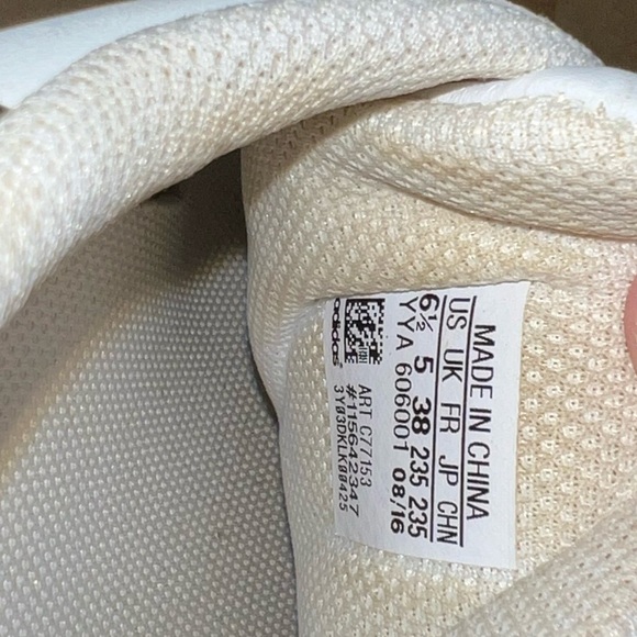 Adidas Superstar Shoes - Picture 5 of 6